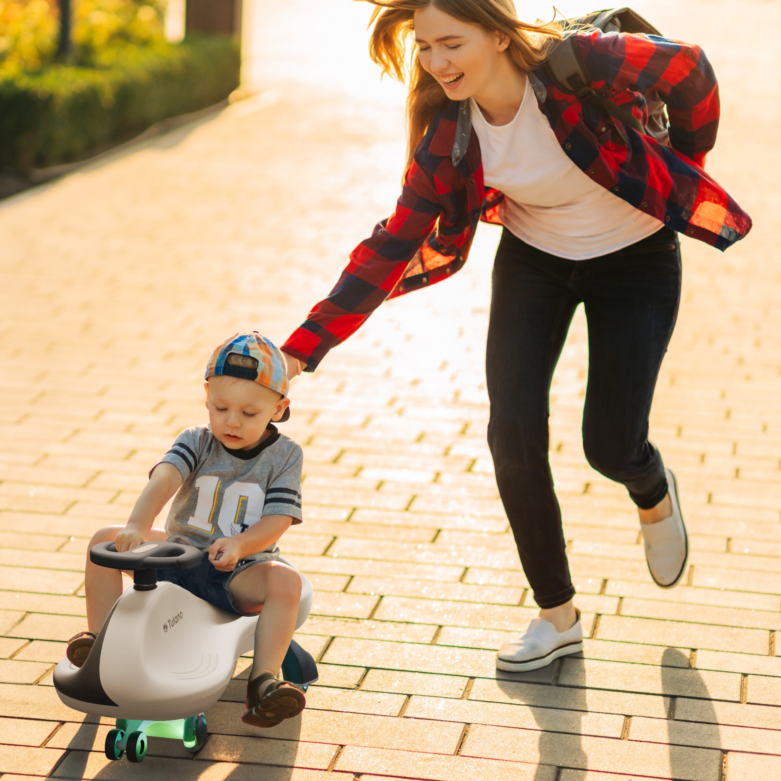 Cochecito infantil por gravedad con luces LED Tulano Focus 35 Beige