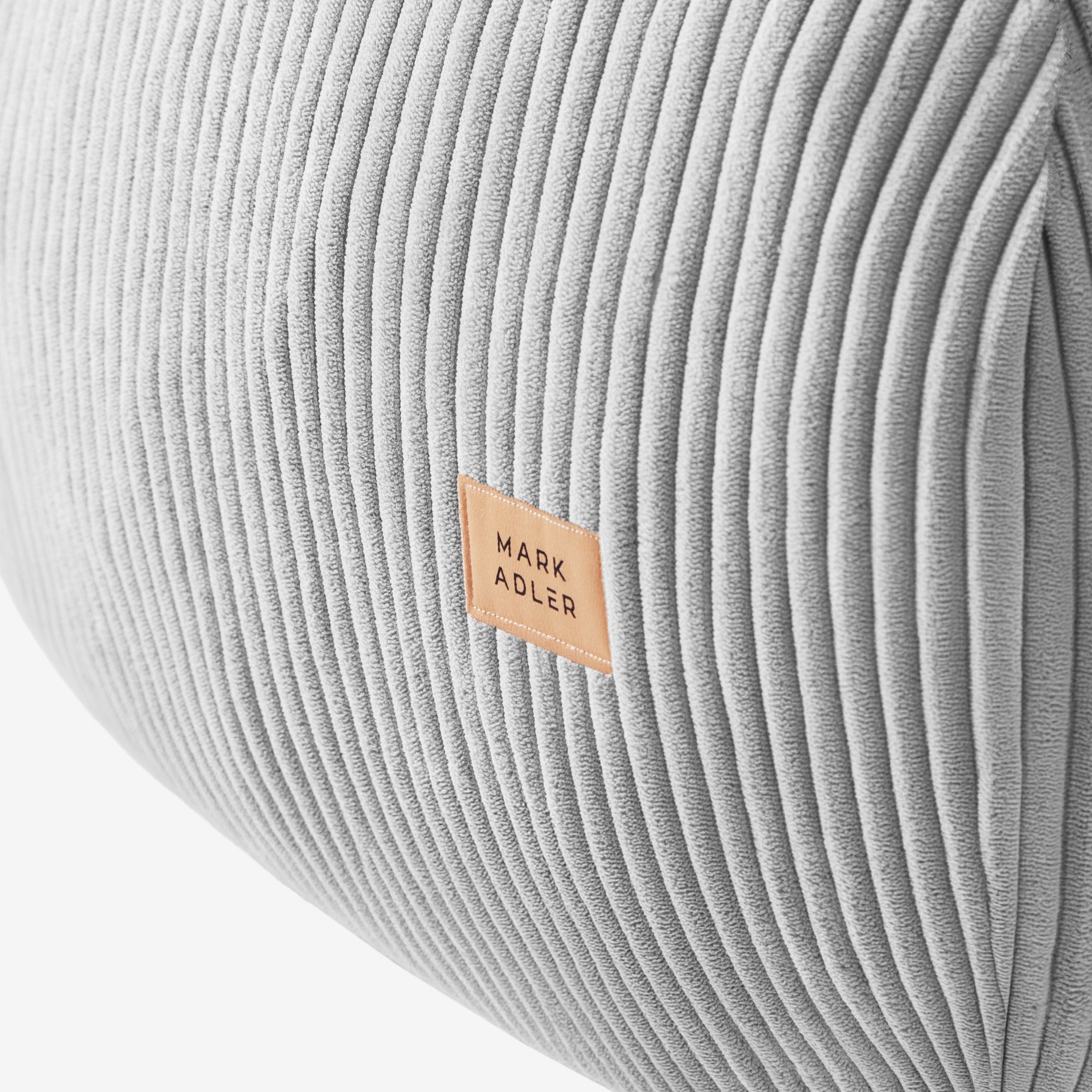 Puf tipo saco de pana gris Mark Adler Comfy 1.0 Grey