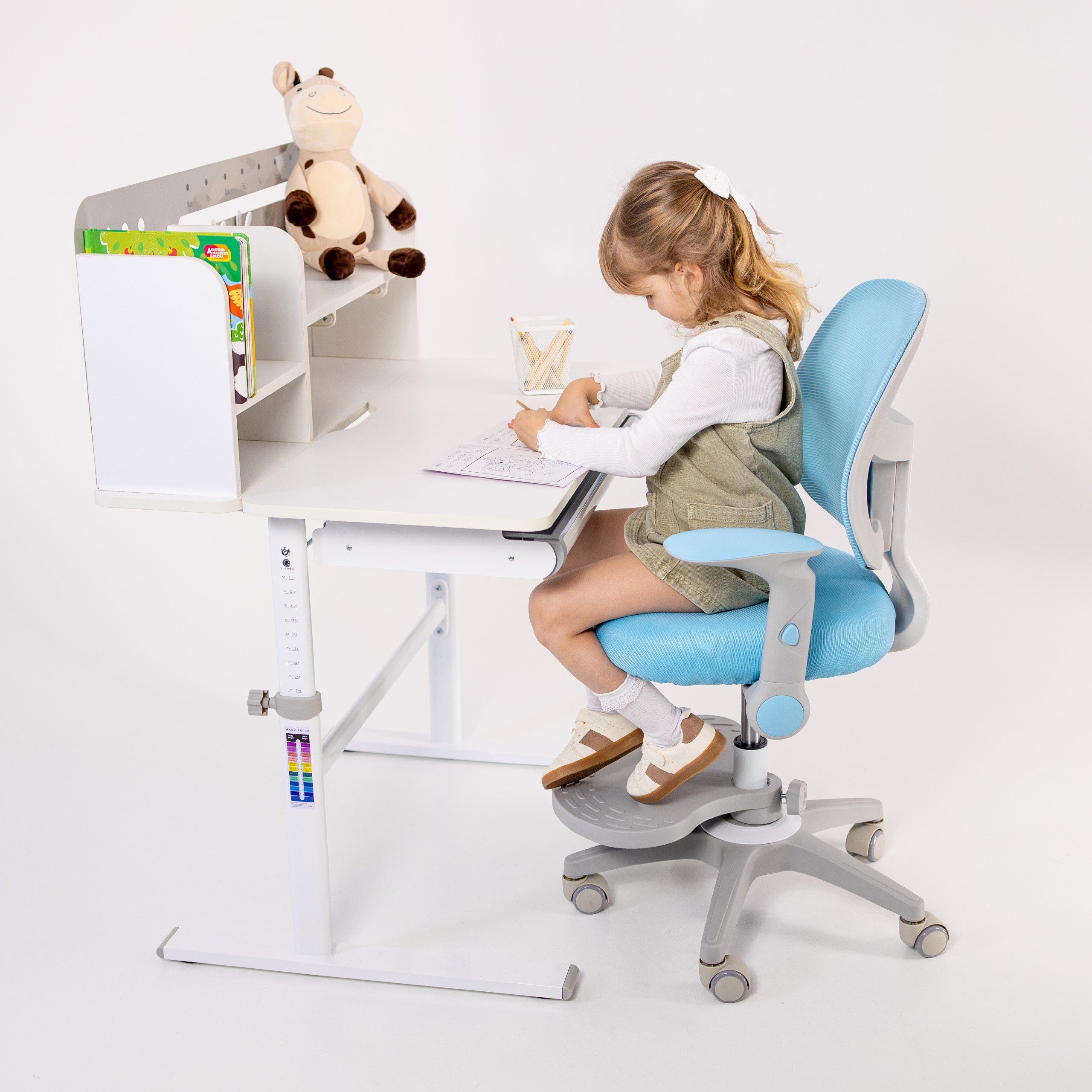 Sillón ajustable para niños Mark Adler Junior 5.0 Blue