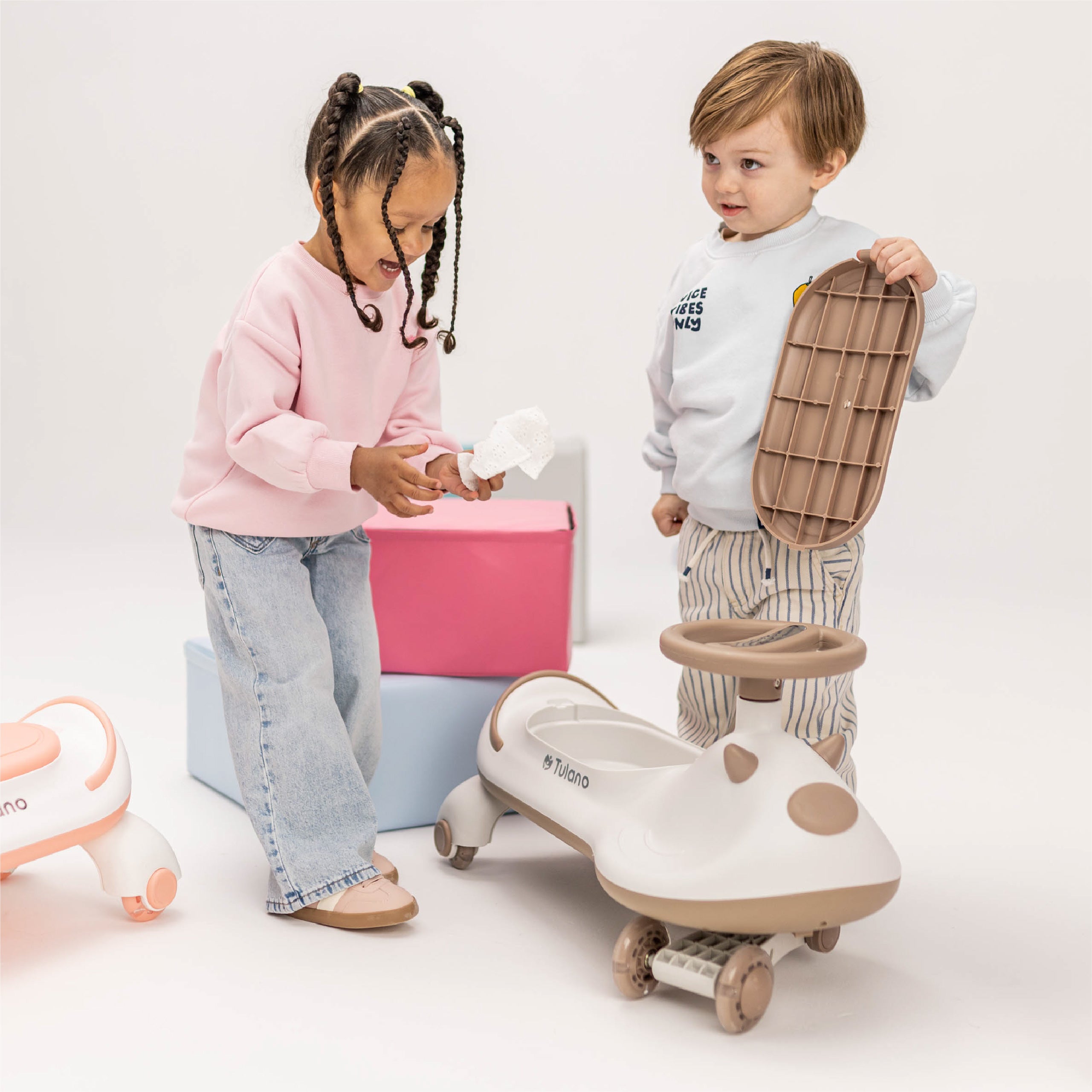 Cochecito infantil por gravedad con luces LED Tulano Focus 45 Grey