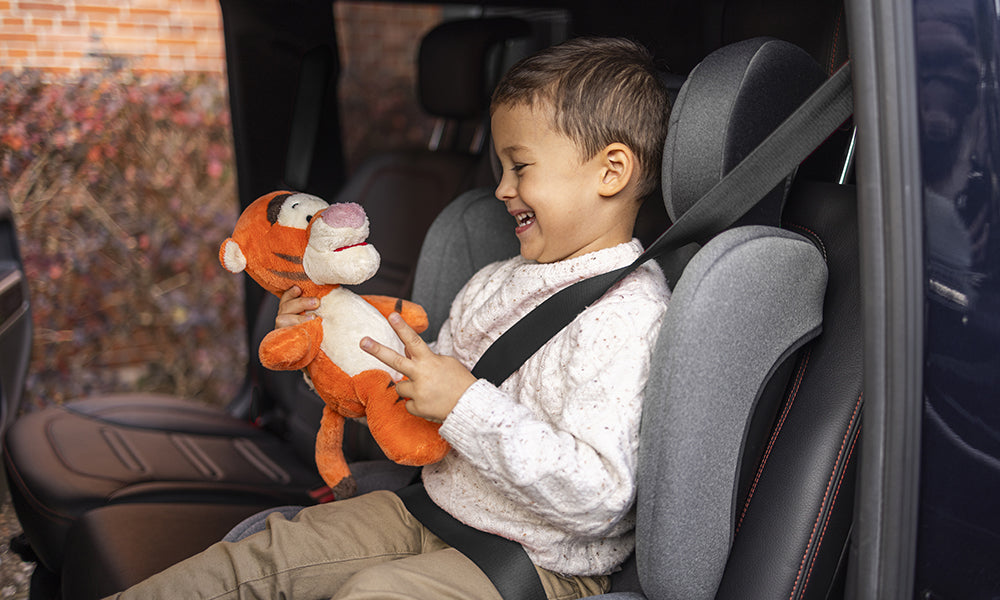 ¿Cómo prepararse para viajar en coche con un niño?