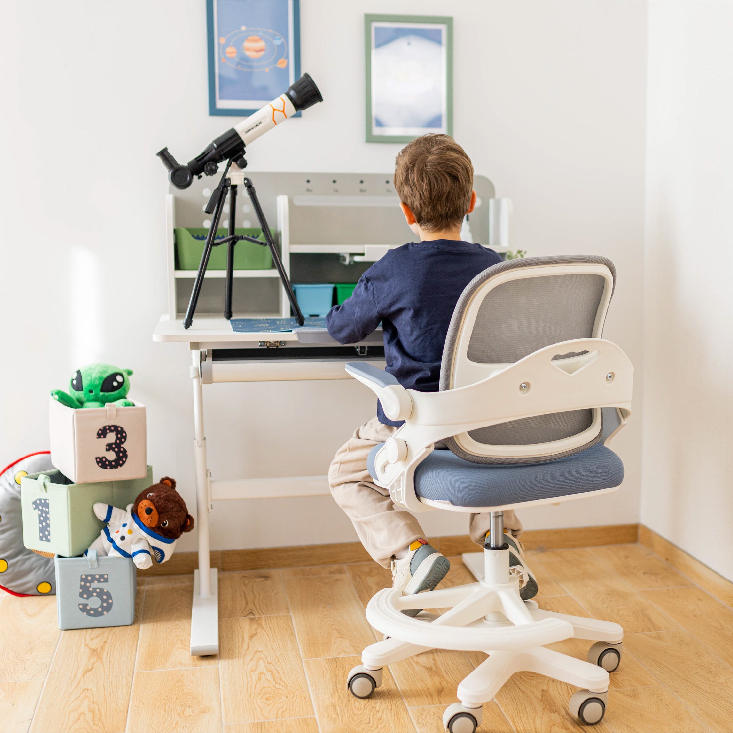 Sillón de escritorio para niños Mark Adler Junior 4.3 azul-gris