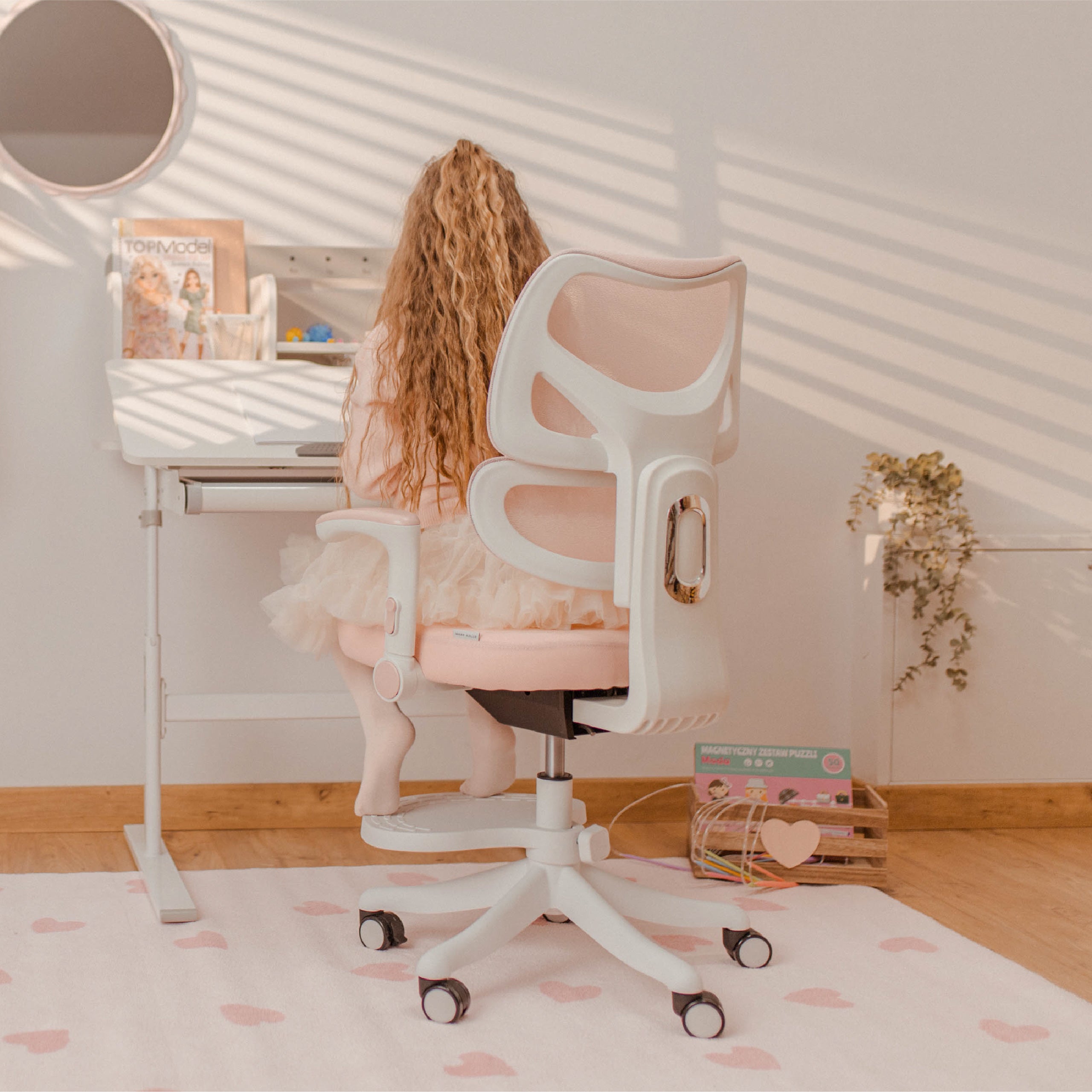 Sillón giratorio Mark Adler Junior 5.3 Rosa