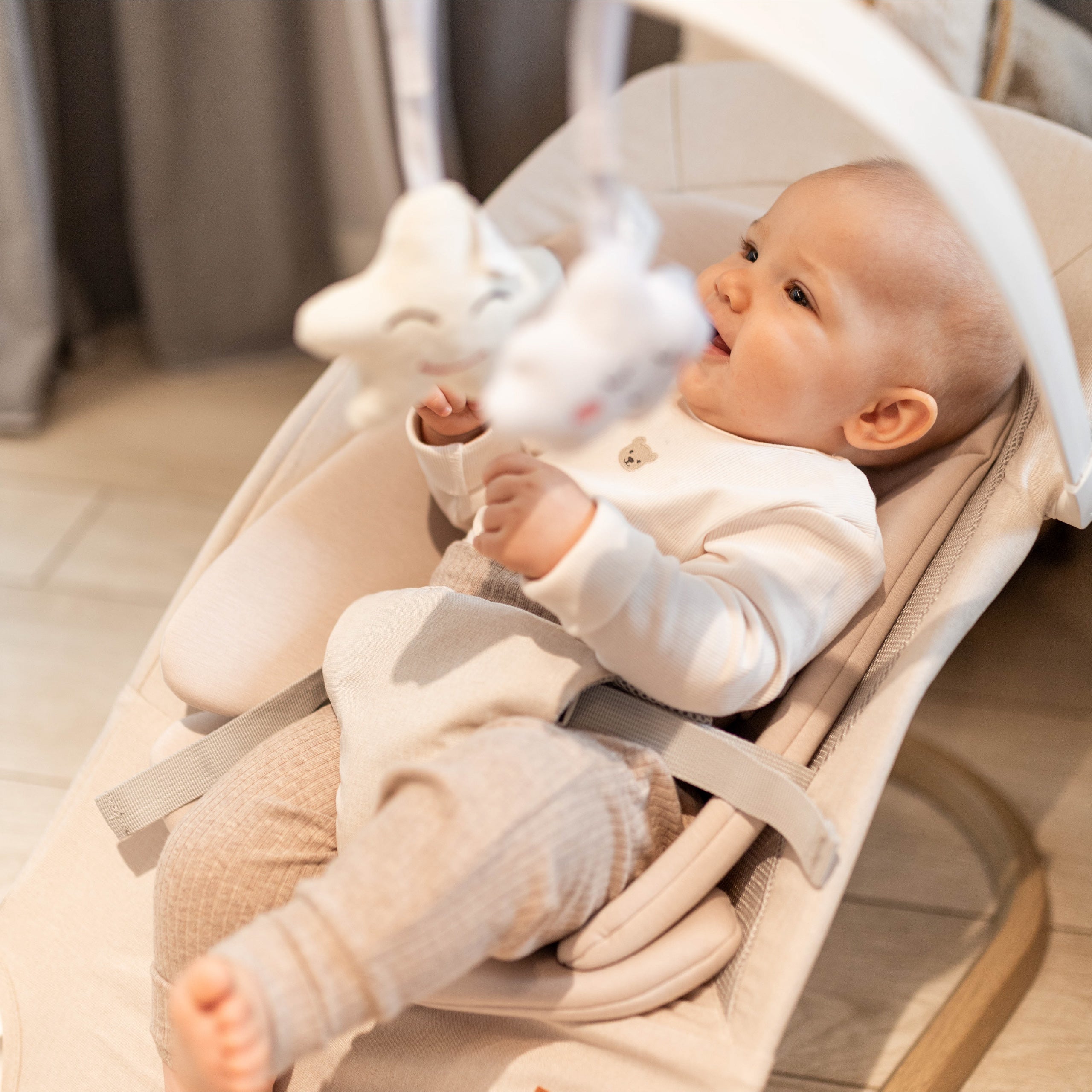 Silla balancín Tulano Moon 50 Beige
